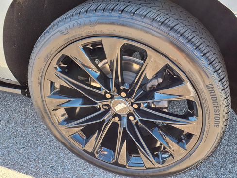 Used 2026 Cadillac Escalade Platinum Sport w/ LPO, ONYX Package AWD/4WD image 8