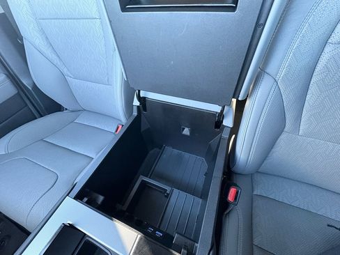 Used 2024 Toyota Sequoia Limited image 29