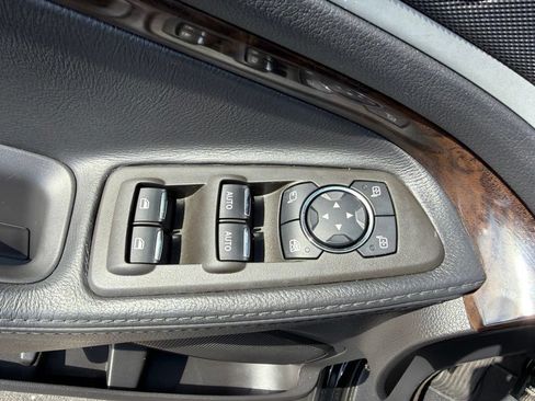 Used 2012 Ford Explorer Limited FWD image 33