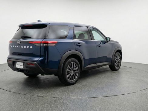 Used 2025 Nissan Pathfinder SV FWD image 9