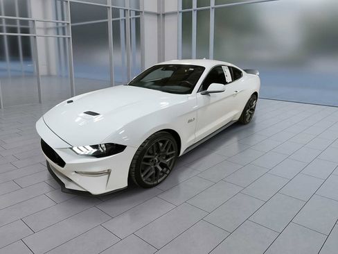 Used 2022 Ford Mustang GT image 4