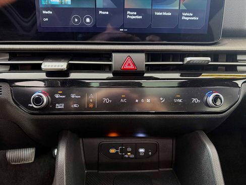 Used 2026 Kia Sportage X-Line w/ X-Line Premium Package image 13