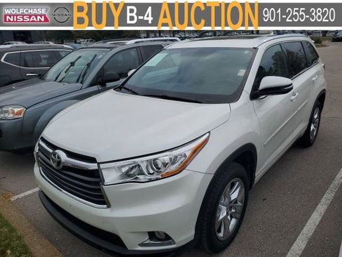 Used 2015 Toyota Highlander Limited image 2