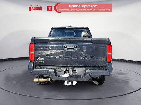 Certified 2025 Toyota Tacoma SR5 image 4