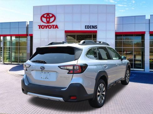 Used 2023 Subaru Outback Limited XT AWD/4WD image 3