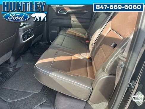 Used 2022 GMC Sierra 1500 Denali w/ Denali Reserve Package AWD/4WD image 8