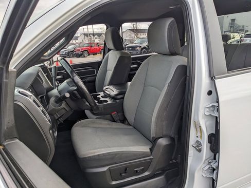 Certified 2024 RAM 2500 Big Horn image 32