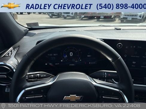 Certified 2025 Chevrolet Equinox LT w/ Convenience Package II AWD/4WD image 6