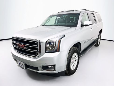 Certified 2017 GMC Yukon XL SLT w/ Open Road Package image 3