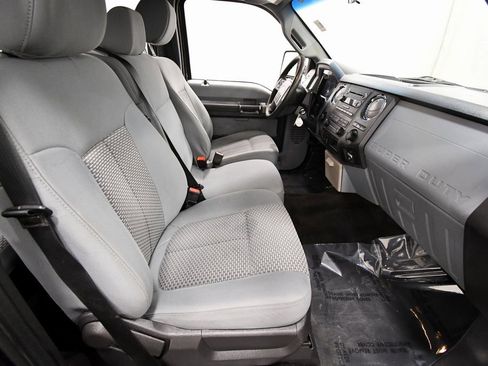 Used 2013 Ford F250 XLT w/ FX4 4X4 Off-Road Pkg image 17