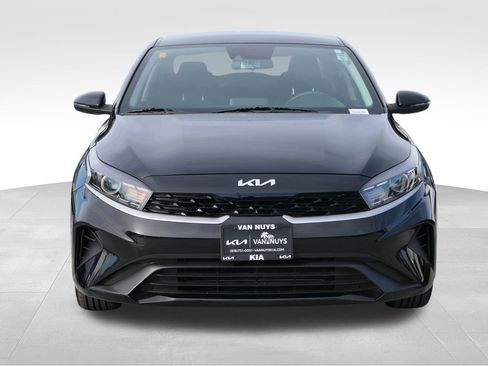Used 2023 Kia Forte LXS w/ LXS Technology Package image 7