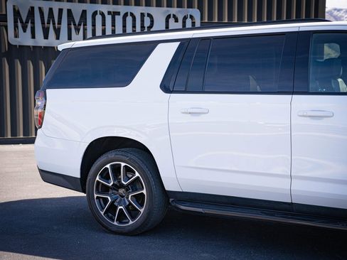 Used 2021 Chevrolet Suburban RST w/ Luxury Package image 5