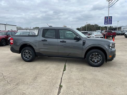 New 2026 Ford Maverick XLT w/ XLT Luxury Package AWD/4WD image 2
