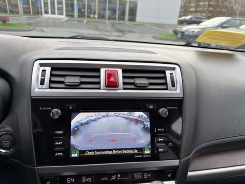 Used 2017 Subaru Outback 2.5i Limited image 10