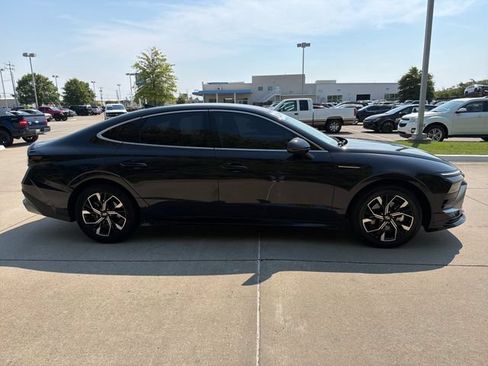 Used 2025 Hyundai Sonata SEL FWD image 6