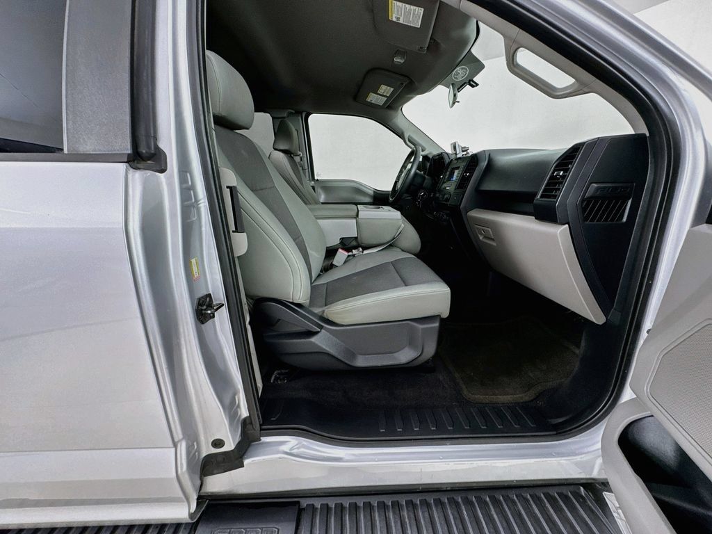 Used 2016 Ford F150 XL w/ Equipment Group 101A Mid AWD/4WD image 29