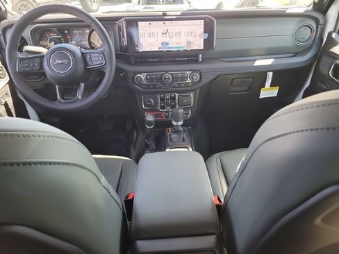 New 2026 Jeep Gladiator Mojave AWD/4WD image 13