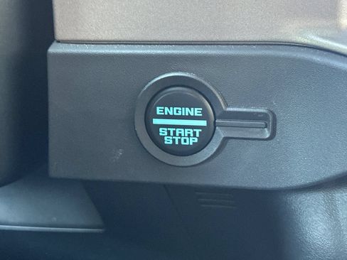 Used 2025 Ford Bronco Outer Banks AWD/4WD image 23