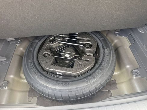 Certified 2025 Hyundai Kona SEL FWD image 17