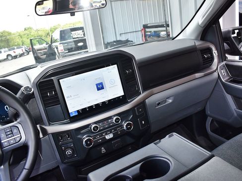 Used 2025 Ford F150 XLT w/ Equipment Group 301A Standard AWD/4WD image 18