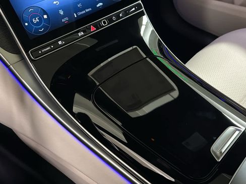 New 2026 Mercedes-Benz GLC 300 4MATIC image 19