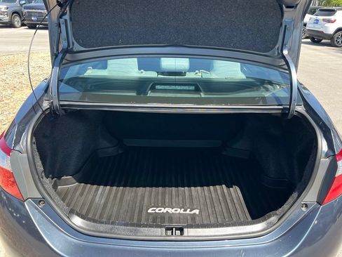 Used 2016 Toyota Corolla LE FWD image 23