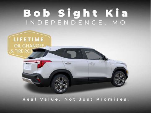 New 2026 Kia Seltos LX FWD image 6