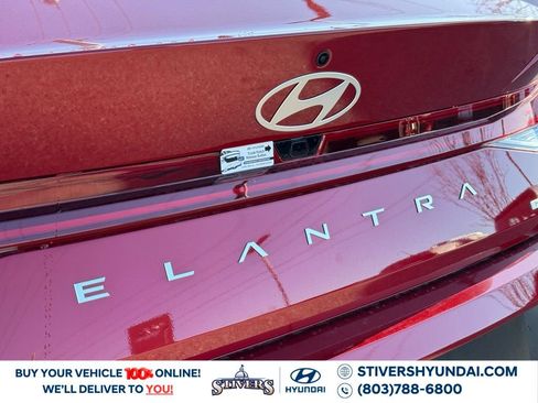 New 2026 Hyundai Elantra Limited image 17