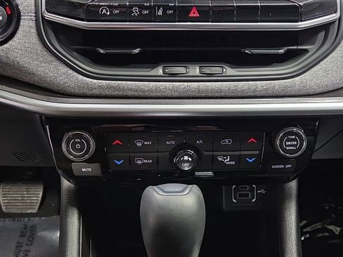 Used 2022 Jeep Compass Latitude w/ Convenience Group image 23