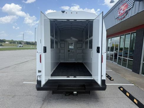 Used 2025 Chevrolet Express 3500 w/ Power Convenience Package RWD image 6