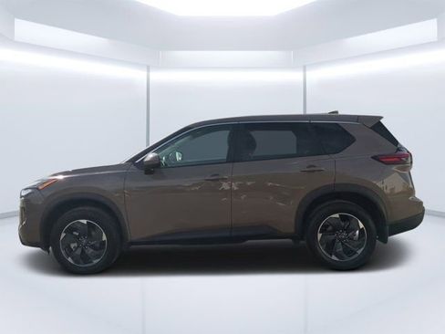 Used 2025 Nissan Rogue SV AWD/4WD image 6