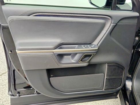 Used 2023 Rivian R1S Adventure AWD/4WD image 11