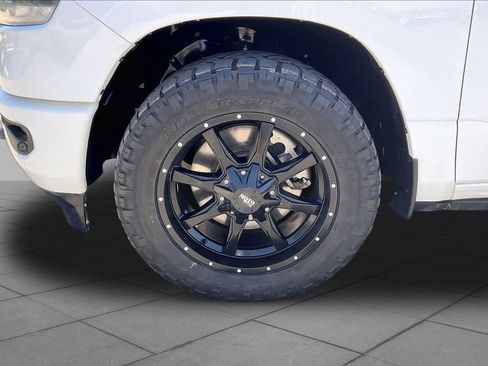 Used 2023 RAM 1500 Laramie AWD/4WD image 10