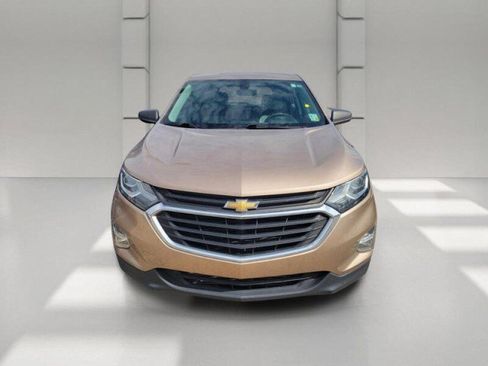 Used 2018 Chevrolet Equinox LS FWD image 2