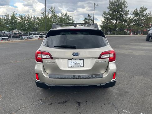 Used 2017 Subaru Outback 2.5i Limited w/ Protection Package #2 AWD/4WD image 4