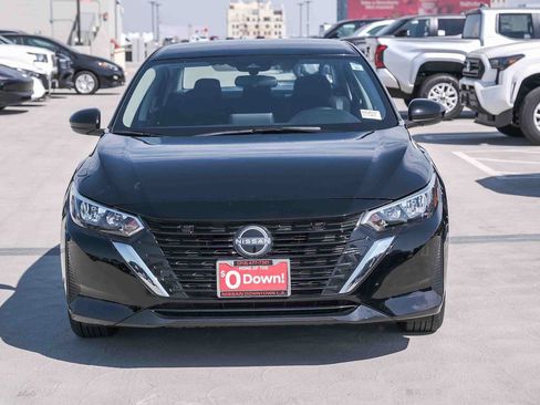 Used 2025 Nissan Sentra SV FWD image 2