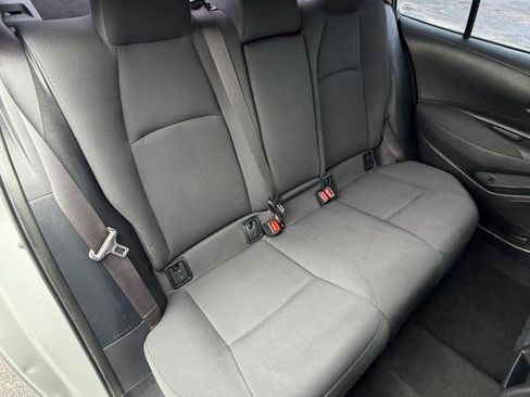 Used 2021 Toyota Corolla LE FWD image 17