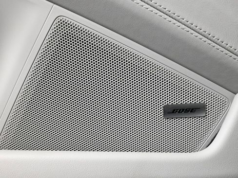 Used 2025 Porsche 911 Carrera image 15