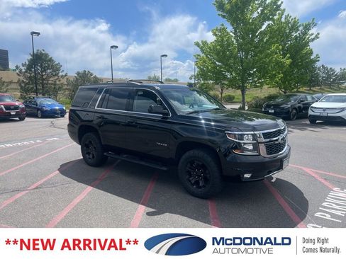 Used 2018 Chevrolet Tahoe LT w/ Luxury Package AWD/4WD image 3