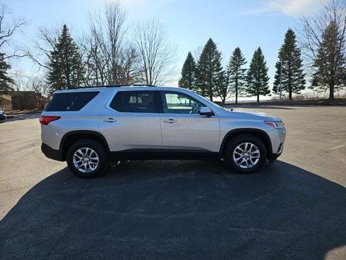 Used 2020 Chevrolet Traverse LT w/ Driver Confidence II Package image 7