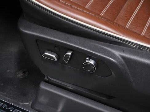 Used 2023 GMC Sierra 1500 Denali Ultimate AWD/4WD image 22