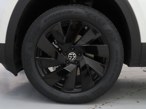 New 2026 Volkswagen Atlas SE image 29