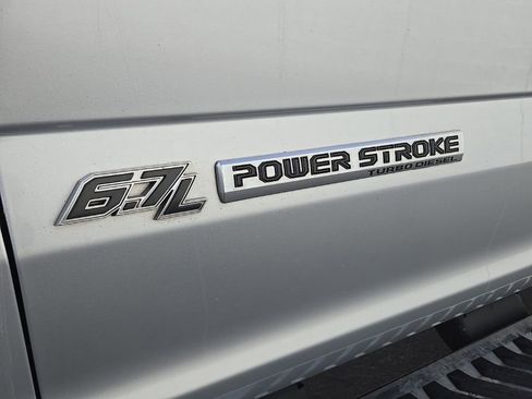 Used 2017 Ford F350 Lariat w/ Lariat Ultimate Package image 12