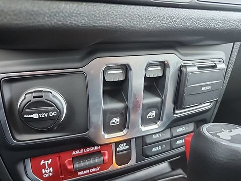 New 2026 Jeep Wrangler Sport AWD/4WD image 29