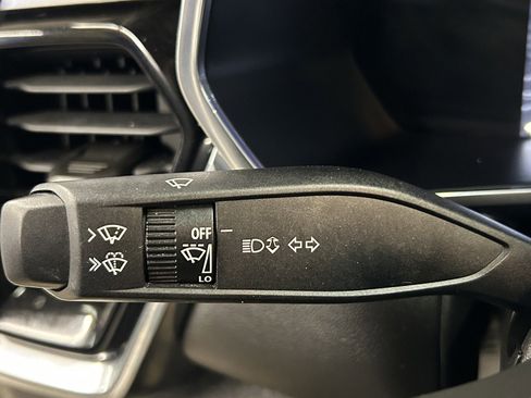 Used 2023 GMC Canyon Elevation w/ Convenience Package image 25