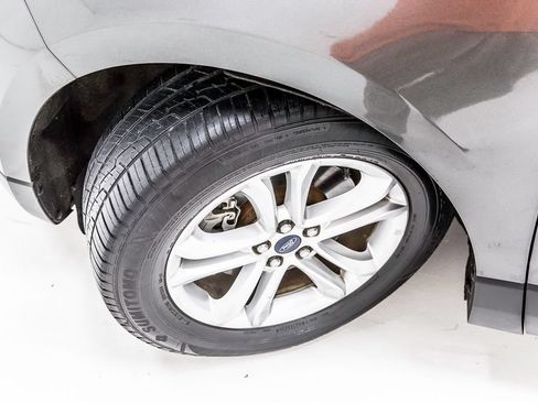 Used 2020 Ford Edge SEL AWD/4WD image 11