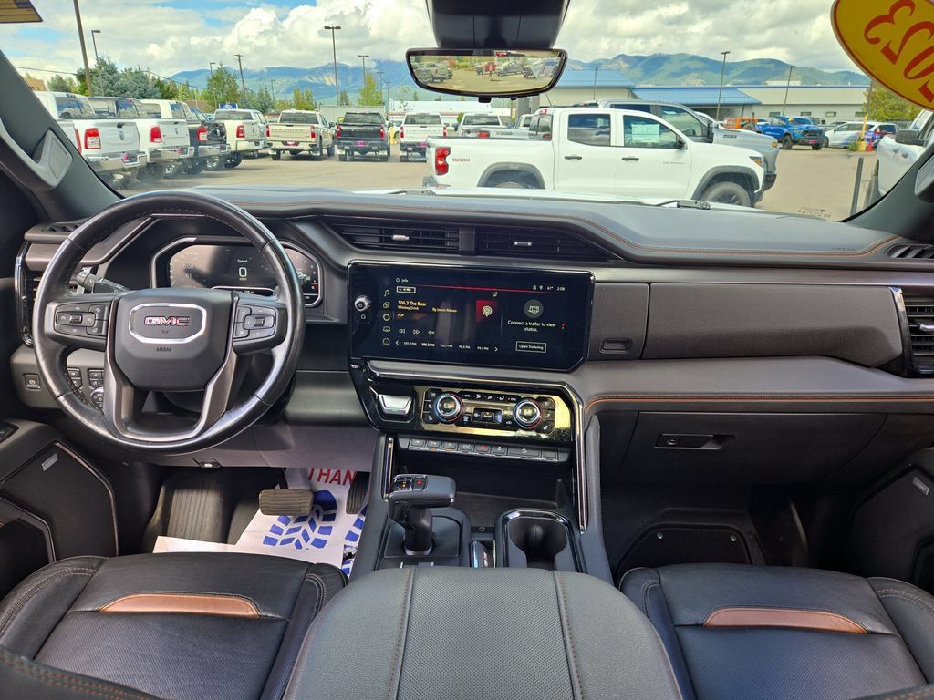 Used 2023 GMC Sierra 1500 AT4 w/ AT4 Premium Package AWD/4WD image 18