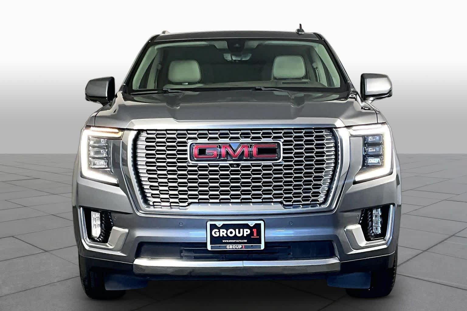 Used 2021 GMC Yukon Denali w/ Advanced Technology Package RWD image 4