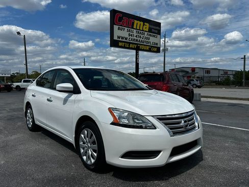 Used 2014 Nissan Sentra SV FWD image 1