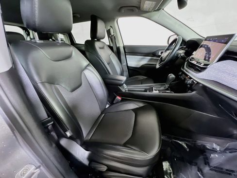 Used 2022 Jeep Compass Latitude w/ Convenience Group AWD/4WD image 26
